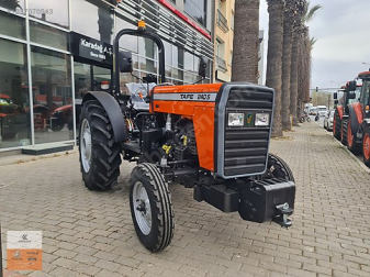 Трактор  TAFE модел 240S Comunication Open Station